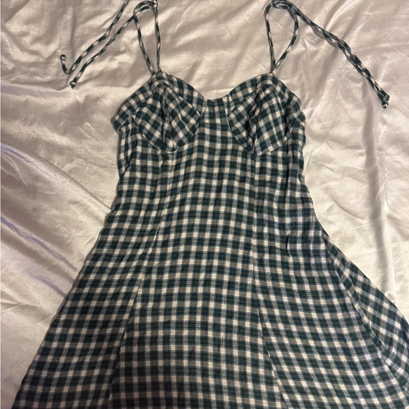 American Eagle Outfitters Dresses & Skirts - American Eagle Outfitters Green Plaid Mini Dress